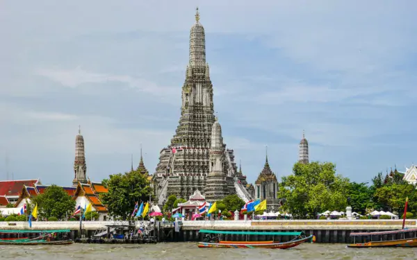 what is the best place to stay in Bangkok
